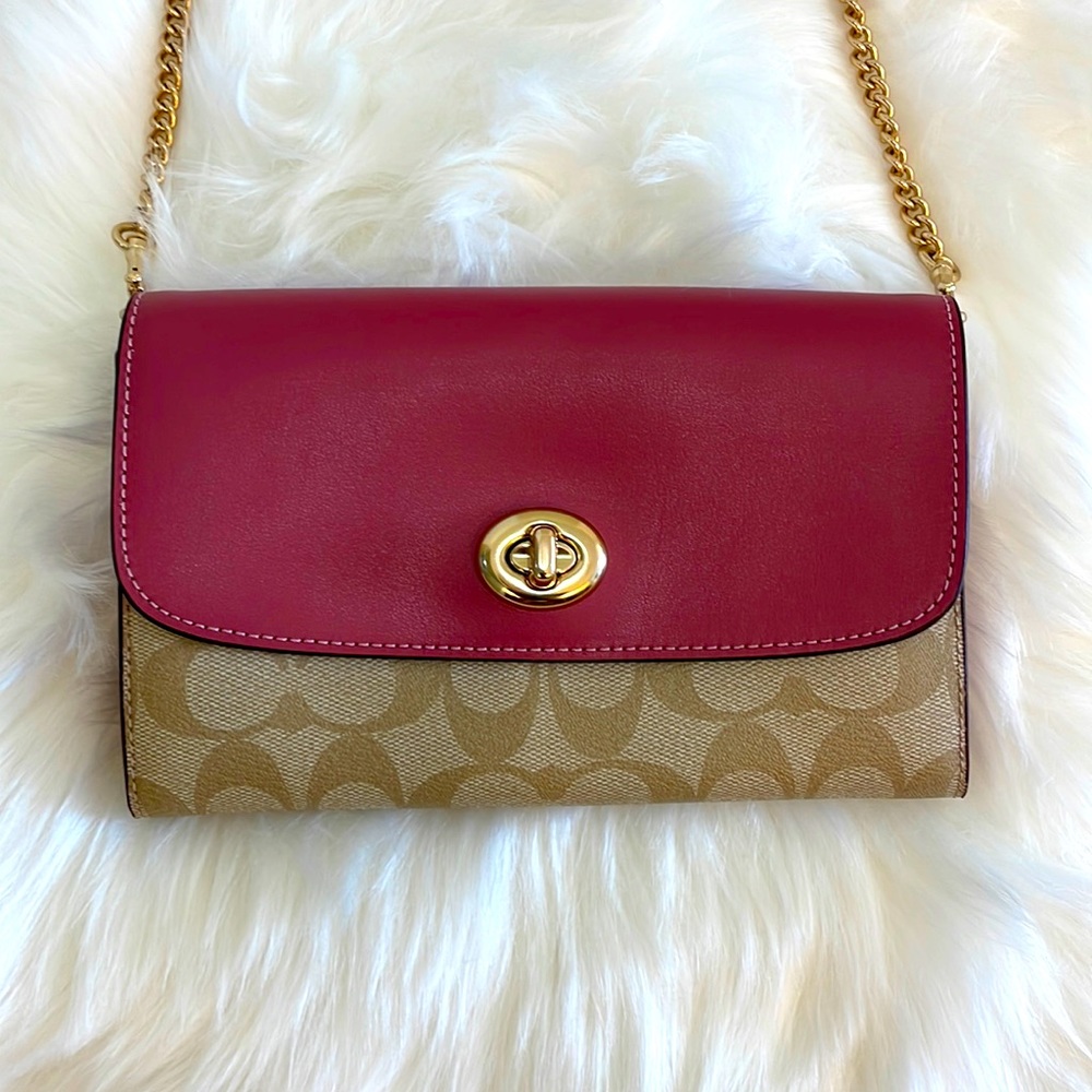 Coach Chain Crossbody Wallet on Chain Light Khaki/ Rouge